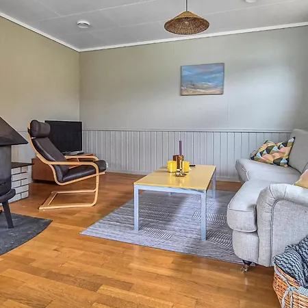 Awesome In Eidfjord With House Sea View Hébergement de vacances *