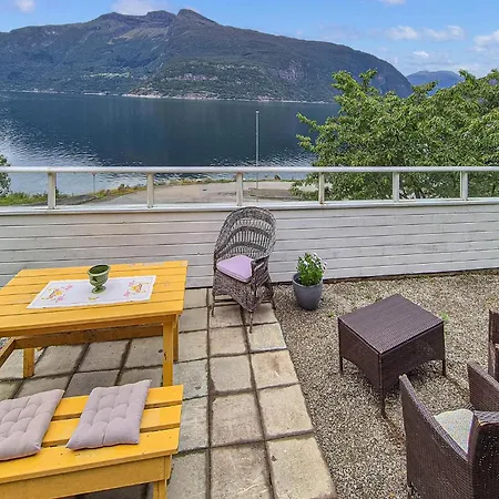 Awesome In Eidfjord With House Sea View Hébergement de vacances