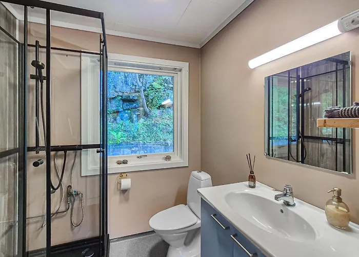 Awesome In Eidfjord With House Sea View Ferienhaus